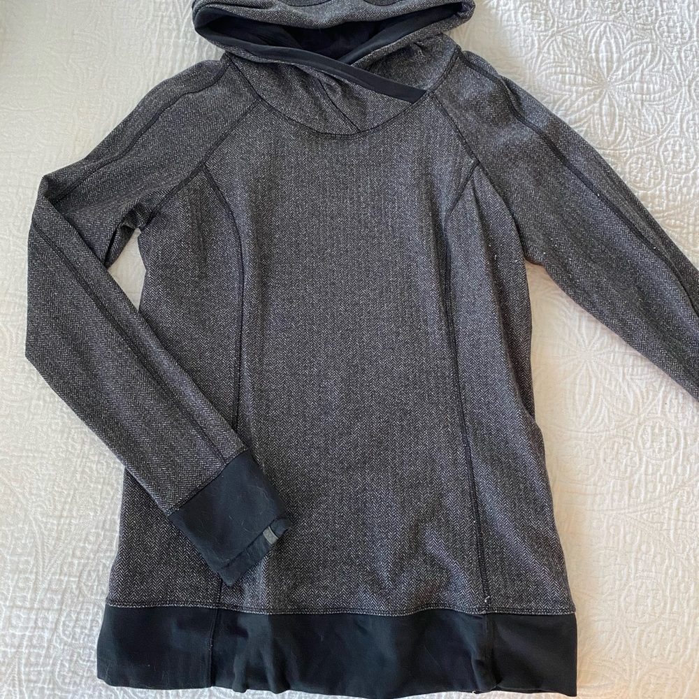 Lululemon Sweatshirt